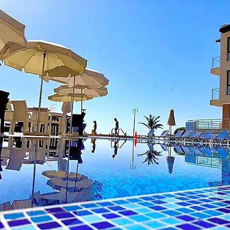 Хотел Obzor Beach Resort 4*
